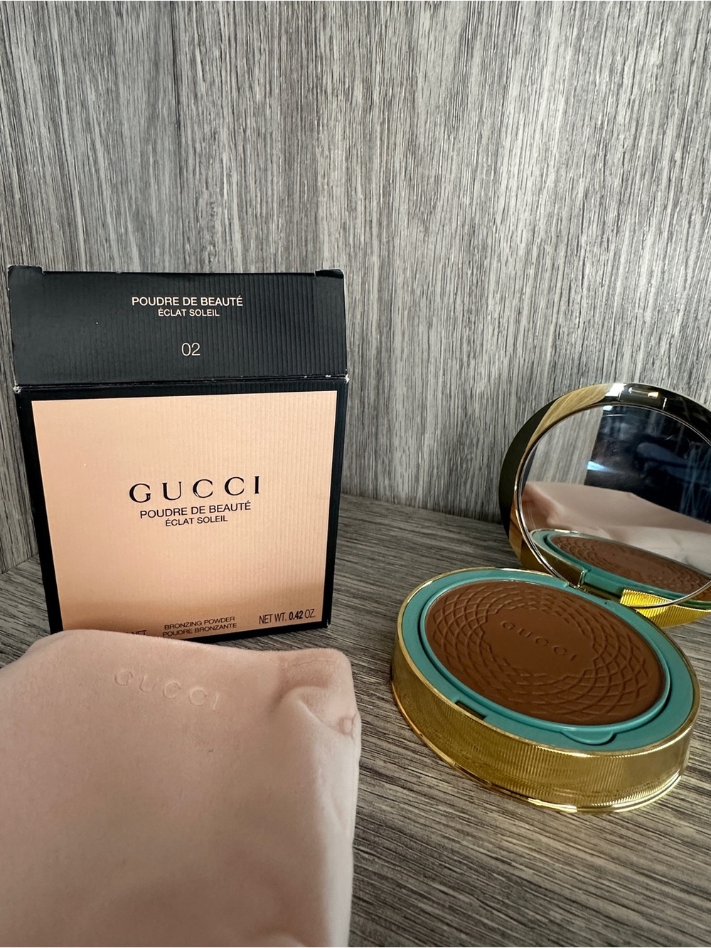 Gucci Poudre Beauté Bronzing Powder Shade 02